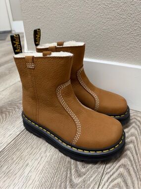 NEW DR MARTENS ZEBZAG RIGGER WARM LINED SLIP ON NUBUCK BOOTS